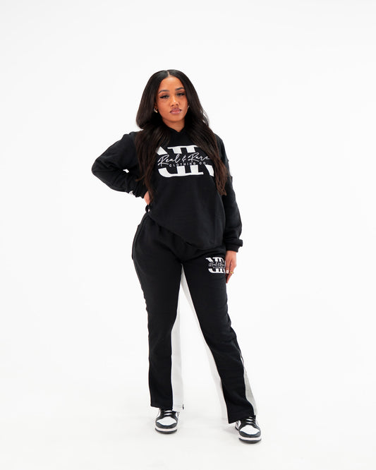 R&R Flare Sweatsuit - Black/White